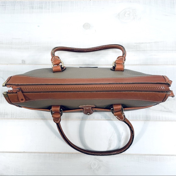 Vintage Dooney & Bourke Tan Camel Leather zip Top Bag All Weather Leather Barrel - Picture 3 of 9